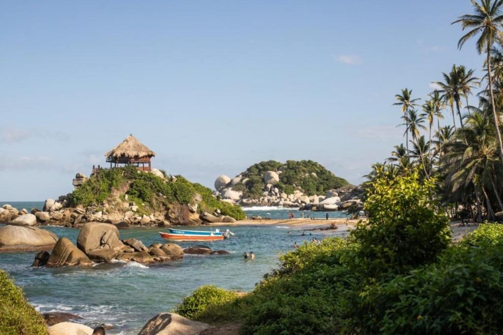 Colibri Parque Tayrona Dentro Del Parque Nacional Tayrona Bed & Breakfast El Zaino Eksteriør bilde